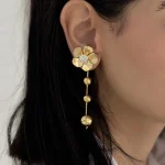 گوشواره آویز گل و گوی