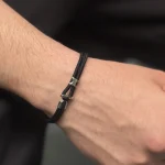 دستبند مردانه قلاب
