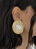 گوشواره مروارید درشت