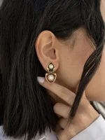 گوشواره آویز میناکاری