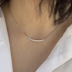 گردنبند نقره خط مینیمال