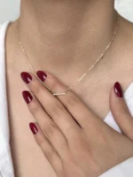 گردنبند خط مینیمال