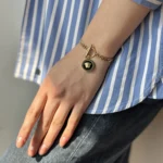 دستبند ورساچه آویز